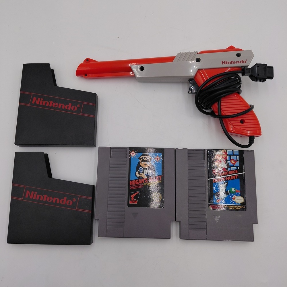 Super Mario Bros Duck Hunt & Hogans Alley Games NES Orange Zapper Gun Lot